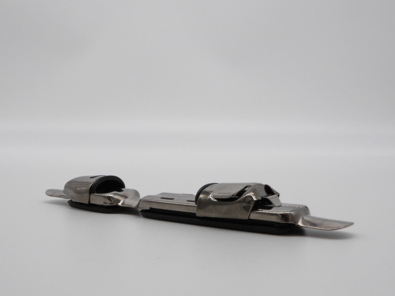 Lineaeffe Black Titanium Plate Reel Seat