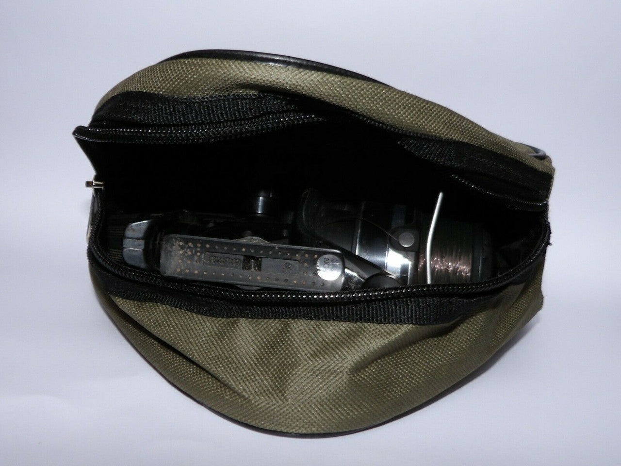 Padded Lightweight Fishing Reel Pouch